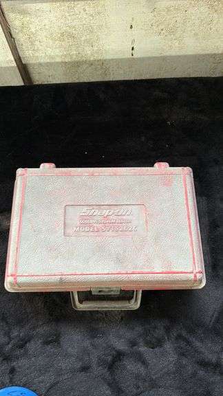 snap on Cooling System Tester Model SVT322C