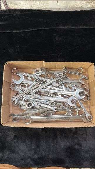 assorted Craftsman Wrench Set in Box