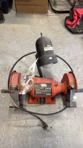 Black & Decker 6" Bench Grinder with Safety Goggles