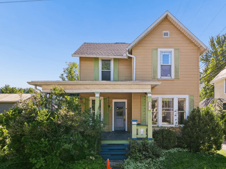 24 East Lincoln Ave, Delaware, Ohio 43015 - Reserve: $135,000