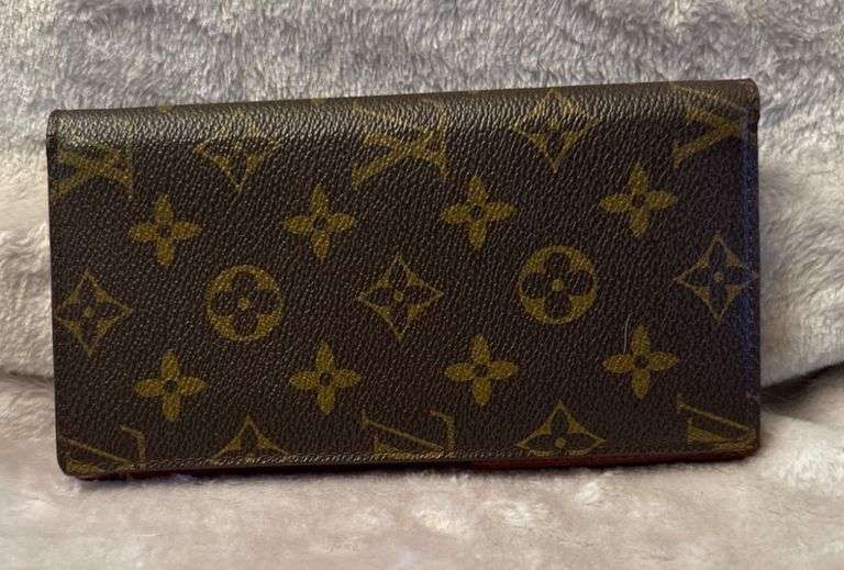 Louis Vuitton Monogram Canvas Wallet
