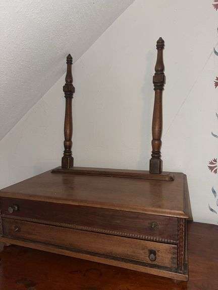 Antique wood dresser/glove box - Auction Ohio