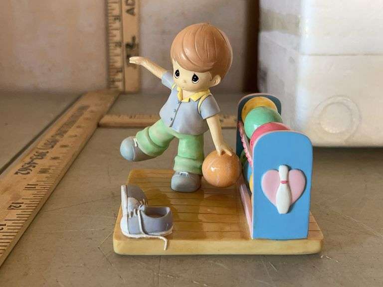 2005 Precious Moments "I Always Have A Ball W/You" Figure In Box