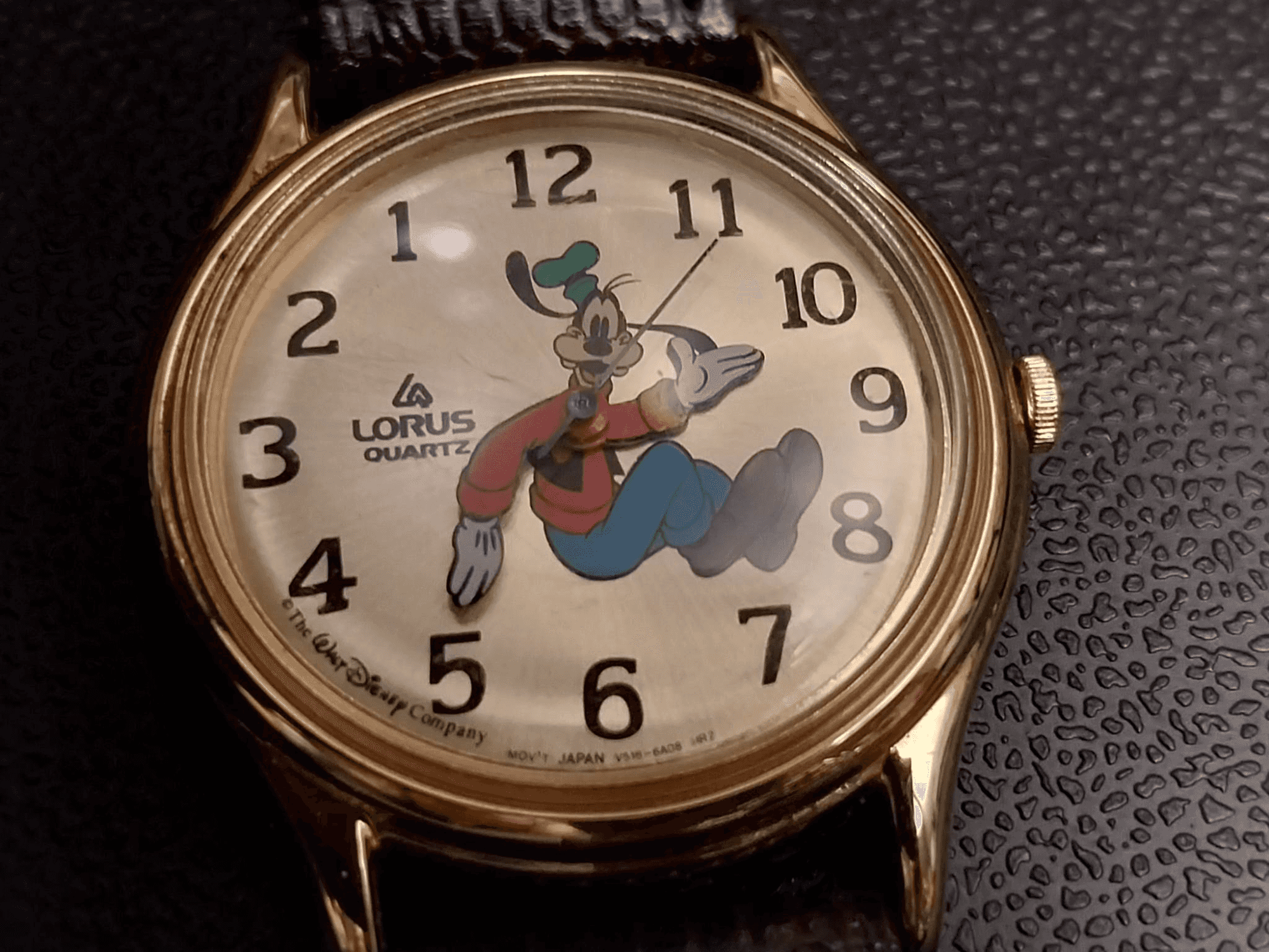 Vintage Disney Lorus Goofy Gold special edition brand new in box! Lorus Wrist watch Disney Goofy Golfing main image 2