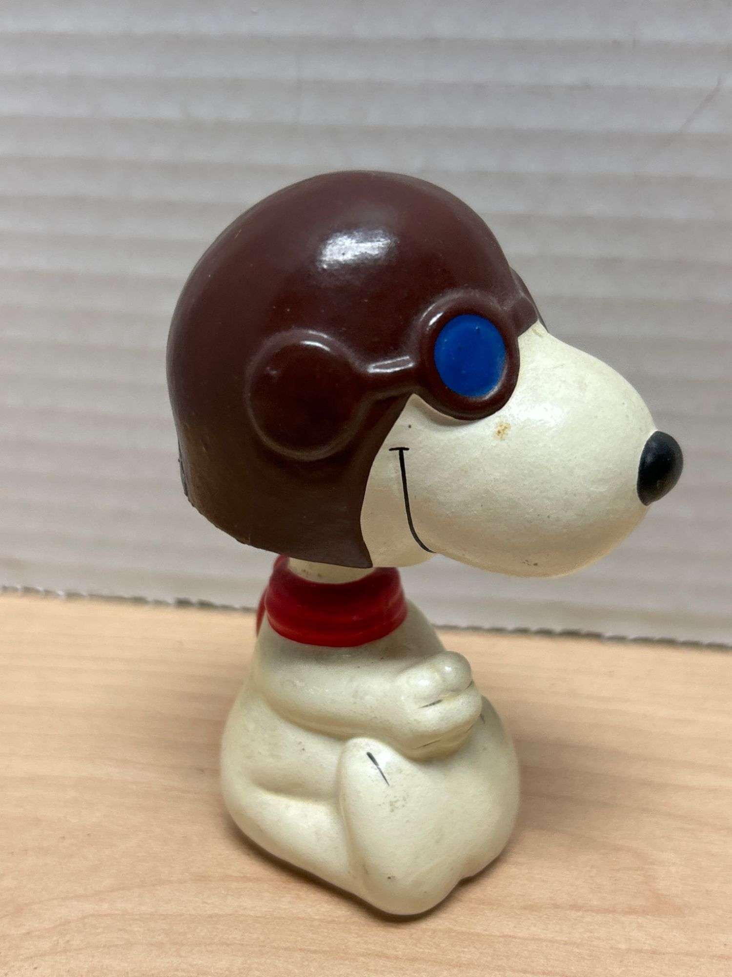 1965 – 1966 Snoopy Bobble Nodder Figure United Feature Syndicate