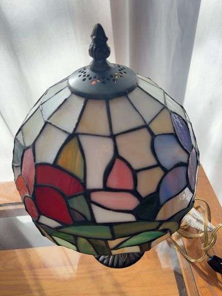 14″ Stained Glass Table Lamp