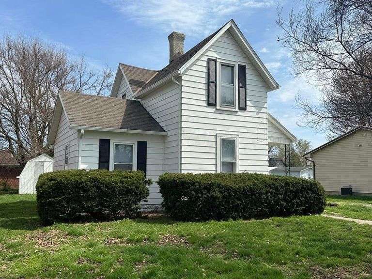1026 Millwood Avenue, Washington Court House, OH 43160 - Reserve: $110,000