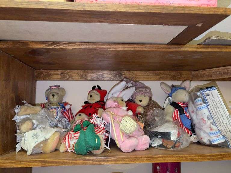 Collectible Teddy Bears and Bunny Plush Toys