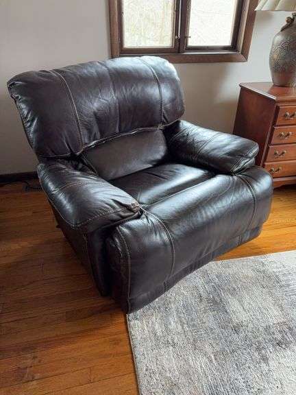 Brown Leather Power Recliner with Dimensions 39″H x 46″W x 36″D