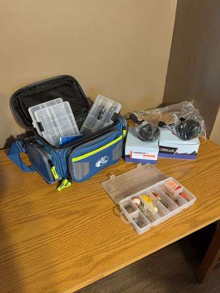 Fishing Gear Set with Bass Pro Shops Bag, Tackle, and CarbonLite BR Reel