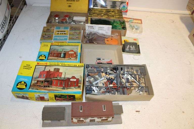 Model Railroad Kits - Auction Ohio