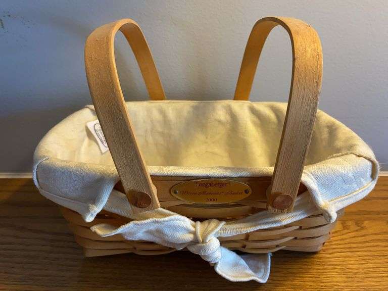 2000 Longaberger “Woven Memories” Basket - Signed by Longaberger Family Members