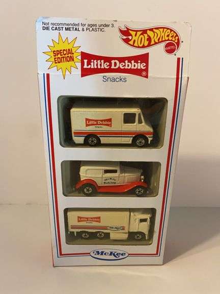 1994 Hot Wheels Special Edition Little Debbie Snacks Set