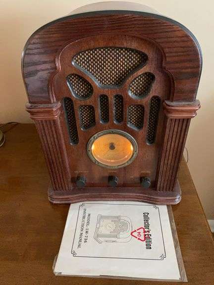 "Collector's Edition" Retro Look Radio / Cassette Player