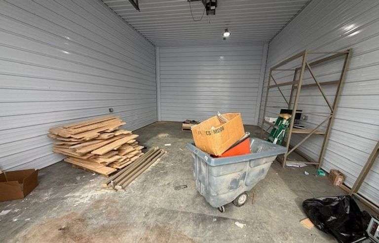 Delinquent Storage Unit/Warehouse - Gahanna, OH