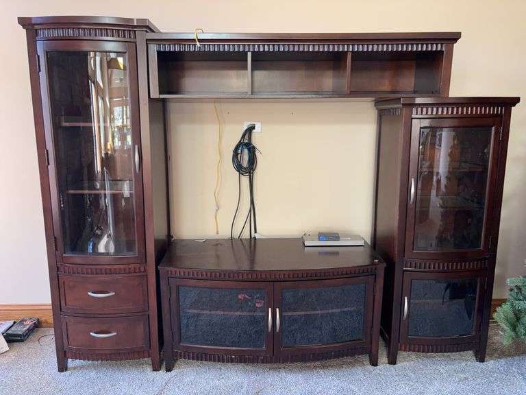American Signature Entertainment Center Unit
