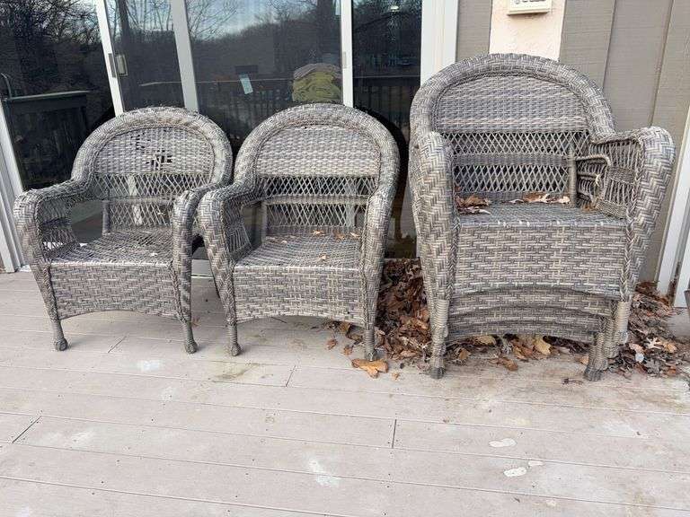 Wicker Patio Chairs 32″H x 26″W