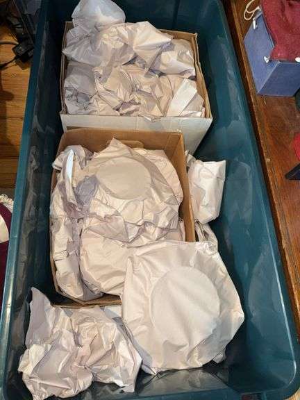 Haviland & Co. Limoges “Honeysuckle”83-Piece Dinnerware Set