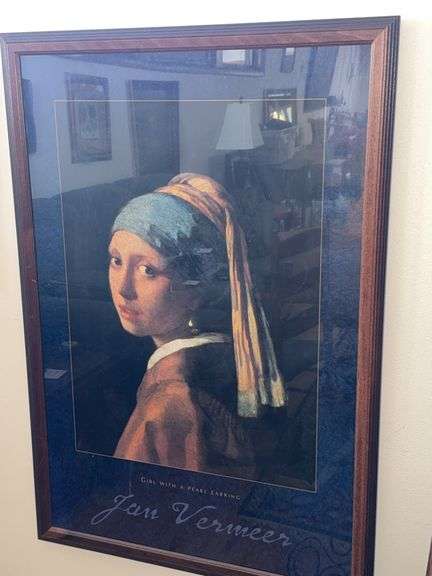 Framed Poster of ‘Girl with a Pearl Earring’ by Jan Vermeer
