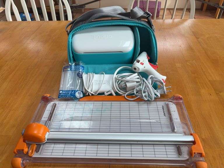 Cricut Joy With Tools