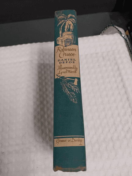 Robinson Crusoe by Daniel Defoe, Illustrated Junior Library Hardback, Copyright 1946