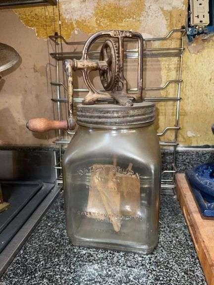 Antique Dazey Butter Churn No. 40 w/ Glass Jar