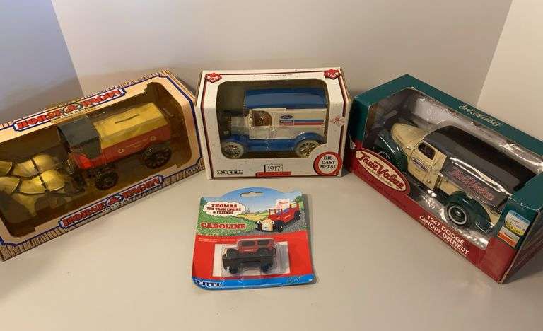 ERTL Banks + “Caroline” Car