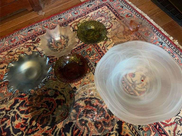 Decorative Glass Bowls & Plates