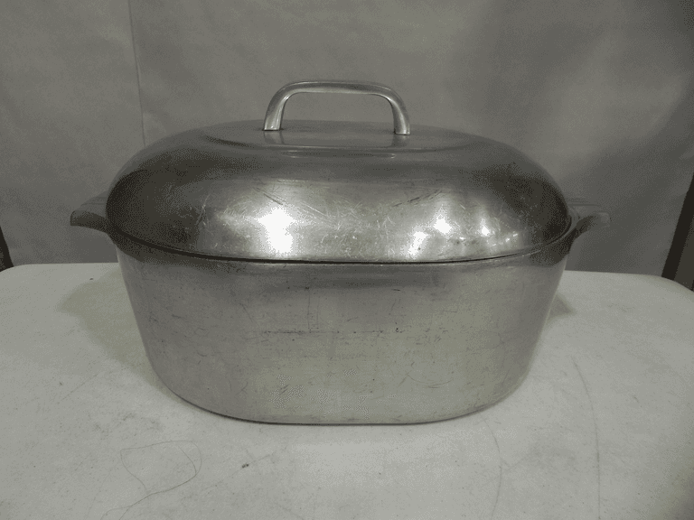 Vintage Wagner Ware Sidney -O- Magnalite Roaster