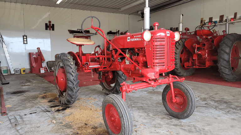 1948 Farmall Cub Tractor
