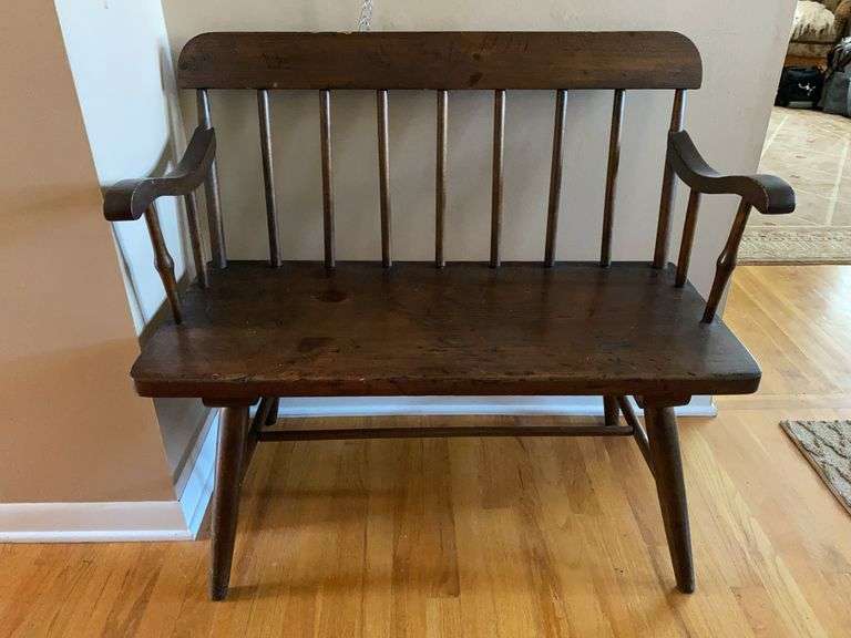 Spindle Back Deacon's Bench
