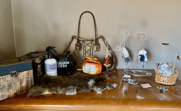 Dresser & Bedroom Decor