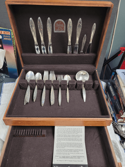 Lunt Sterling Silver Flatware Set w/ Chest – 18 Solid Sterling Pieces + 7 Sterling Handle Knives