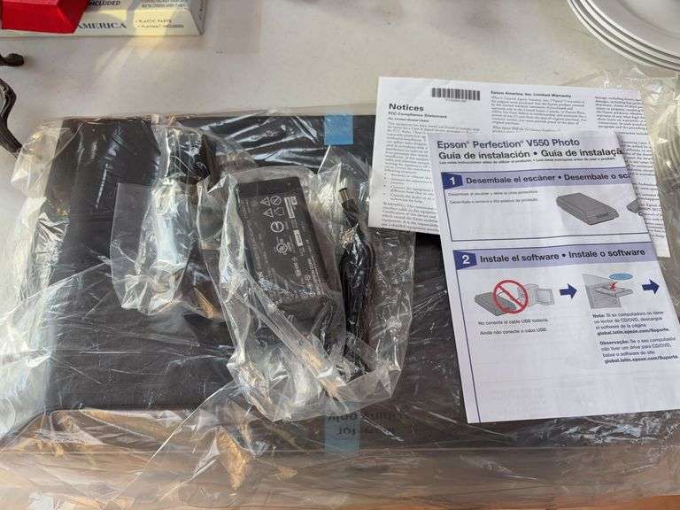 Epson Perfection V550 Photo Scanner