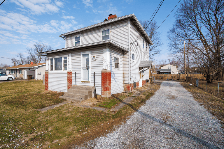 1722 Obetz Ave, Obetz, Oh 43207