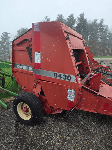 Case 8430 Round Baler - Auction Ohio