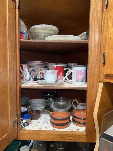 Mixed Dishware & Mug Lot – Sheffield Bouquet, Bowls, Mugs & Bakeware