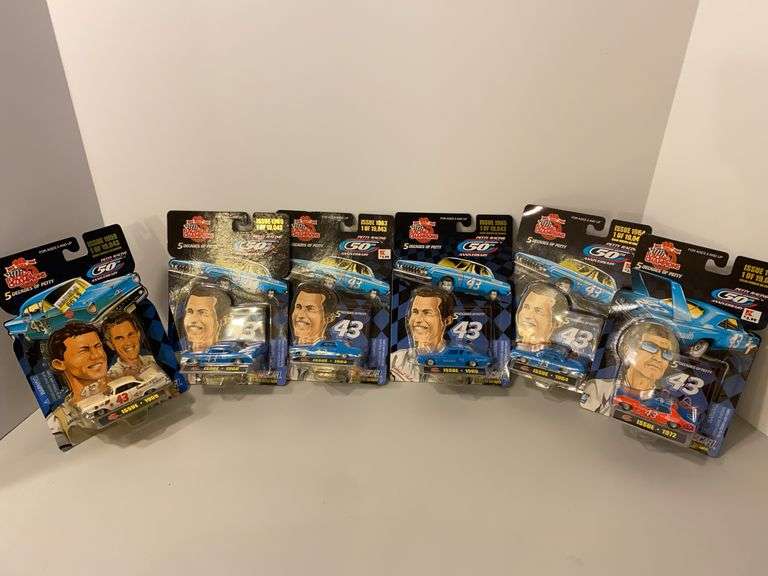 1999 Racing Champions Richard Petty 50th Anniversary 1/64 Scale Cars