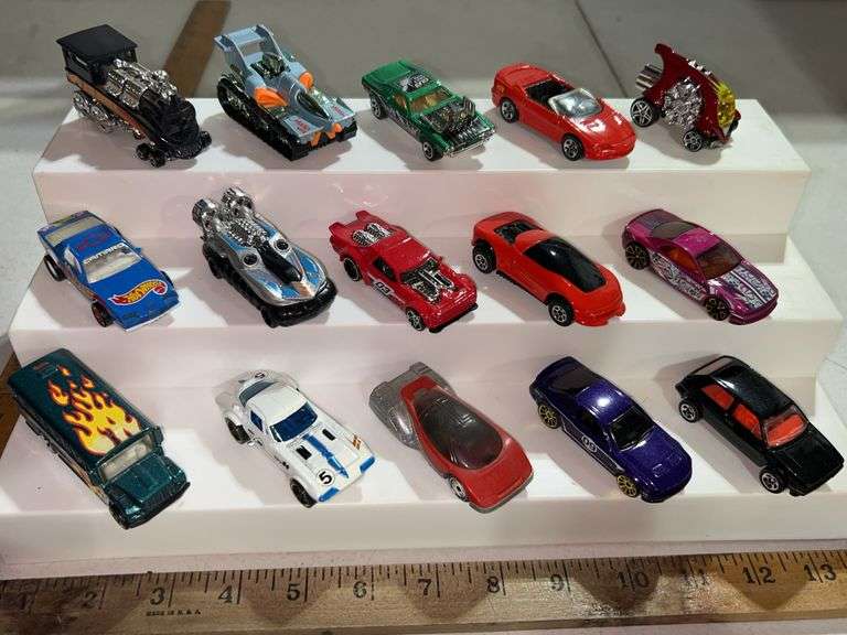 15 Assorted Hot Wheels Cars