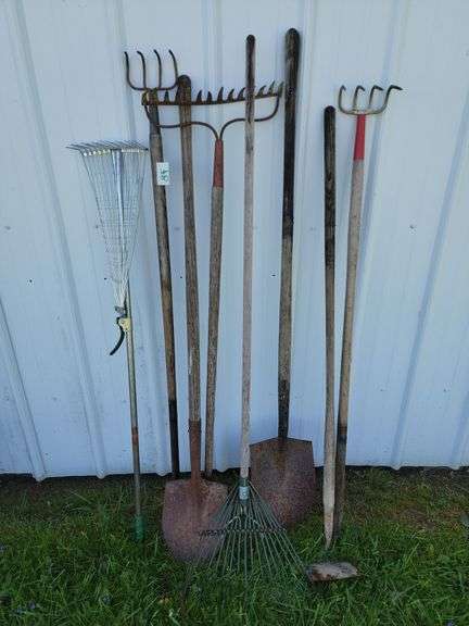 8 Ct. Yard Tools-Shovels, Rakes, Etc.
