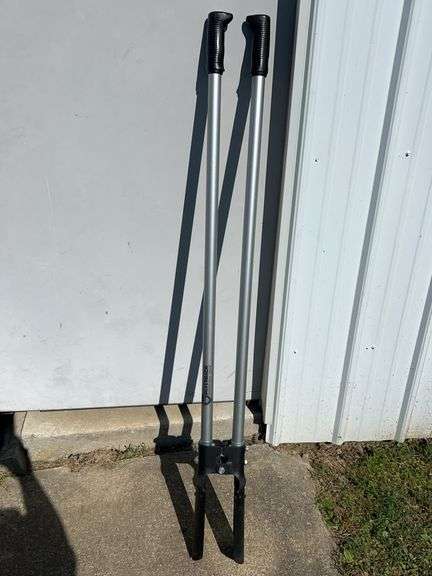 New Alpha Silverback Post Hole Diggers, Metal Handle