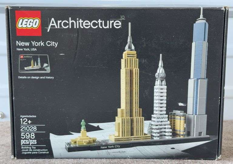 **SEALED NEW** LEGO Architecture New York City building set (model 21028)
