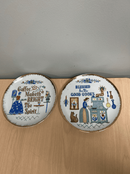Vintage Decorative Wall Plates – Coffee & Good Cooks Sayings – Made in Japan (Set of 2)