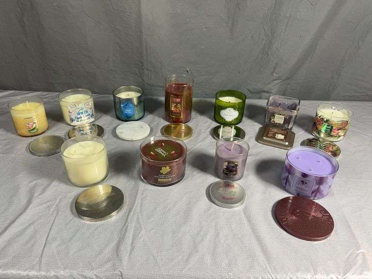 Yankee & White Barn Candles