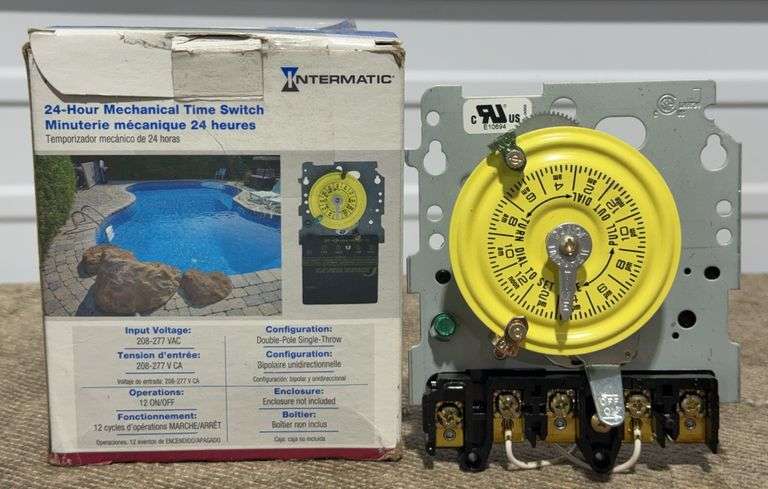 **OPEN BOX/APPEARS NEW** Intermatic T104 Mechanical Time Switch