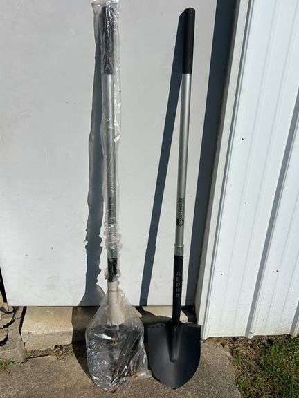2 New Silverback Professional Tools Round Head Shovels, Metal Handles
