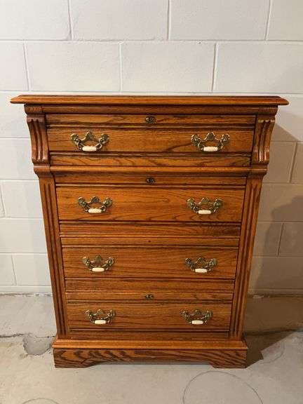 Lexington Chest of Drawers