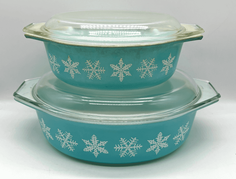 Pyrex Snowflake Pattern Cassarole Dishes - Auction Ohio