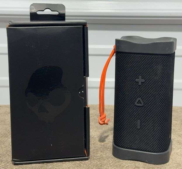 **OPEN BOX/USED** Skullcandy Terrain XL Wireless Speaker