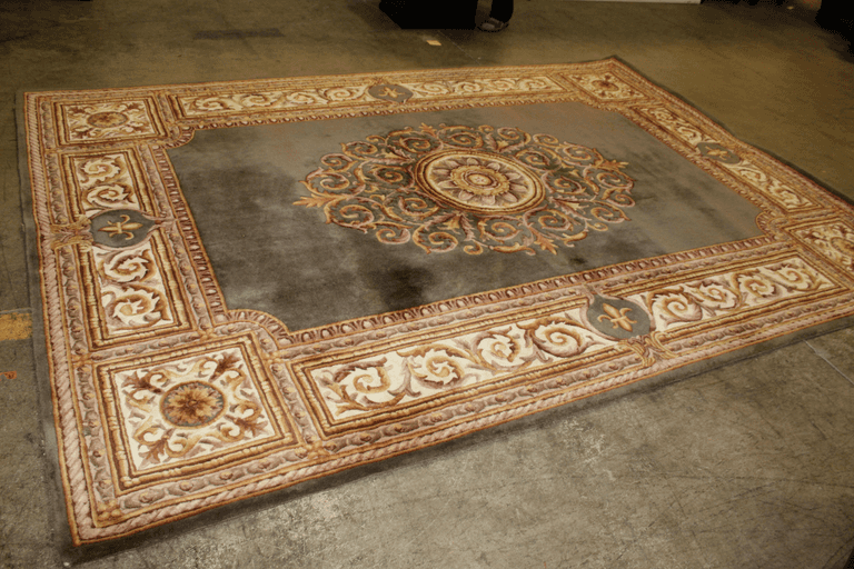 Italianate Wool Rug - Auction Ohio